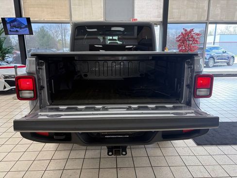Used 2020 Jeep Gladiator Sport w/ Quick Order Package 24S image 8