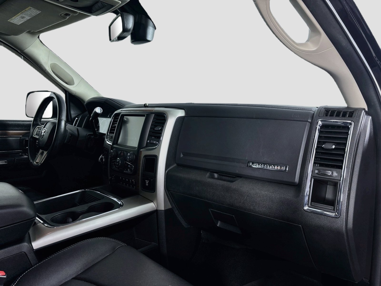 Used 2017 RAM 2500 Laramie w/ Sport Appearance Group AWD/4WD image 29