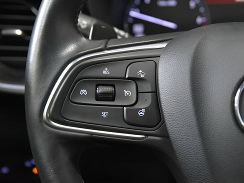 Used 2021 Buick Envision Essence w/ Sport Touring Package FWD image 21