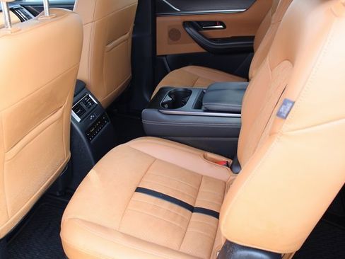 Certified 2024 MAZDA CX-90 3.3 Turbo S w/ Premium Plus image 17