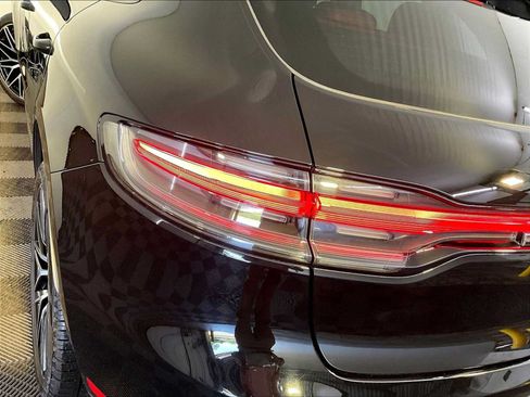 Certified 2024 Porsche Macan S AWD/4WD image 30