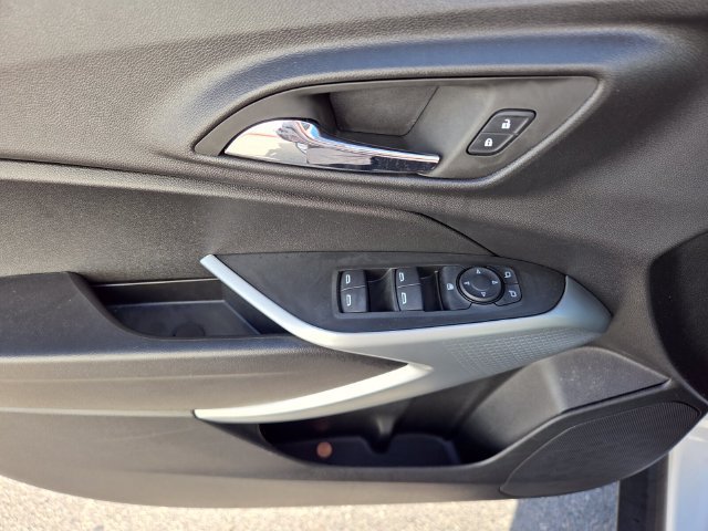 Certified 2026 Chevrolet Trax LS FWD image 16