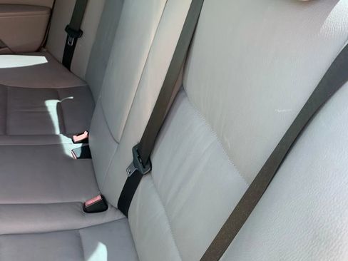 Used 2004 BMW 525i Sedan image 17