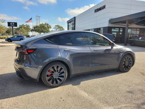 Used 2022 Tesla Model Y Performance image 8