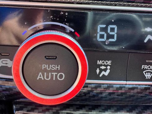 Used 2018 Honda Accord Sport image 25