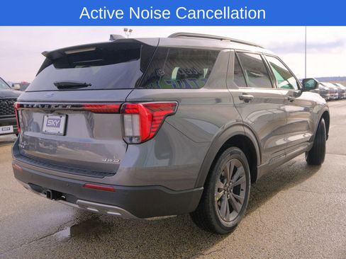 New 2026 Ford Explorer Active w/ Active Comfort Package image 8