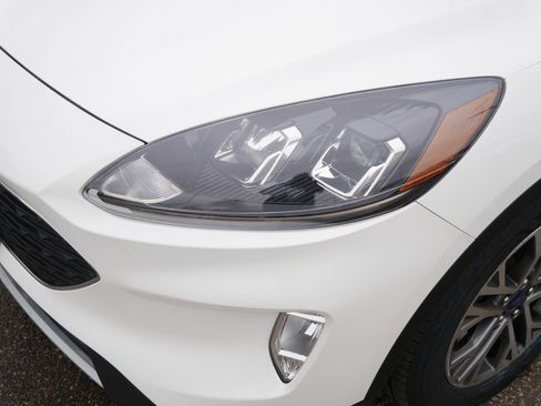 Certified 2022 Ford Escape SEL image 16