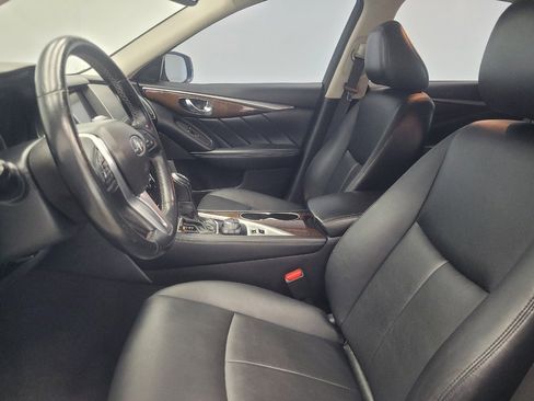 Used 2018 INFINITI Q50 Luxe w/ Essential Package (2.0T Luxe) RWD image 17