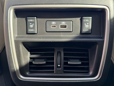 Used 2022 Nissan Murano Platinum w/ Cargo Package image 19