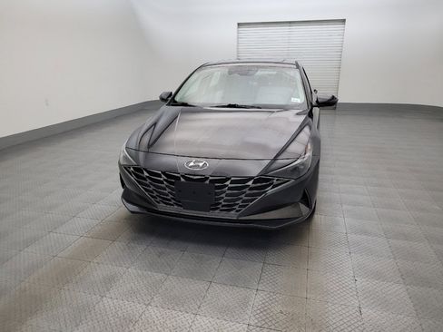 Used 2021 Hyundai Elantra Limited w/ Cargo Package FWD image 15