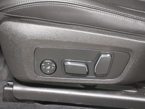 Used 2024 BMW X4 xDrive30i w/ Parking Assistance Package AWD/4WD image 30