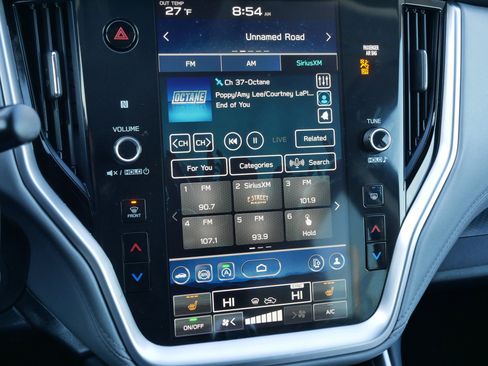 Used 2023 Subaru Outback Premium image 22