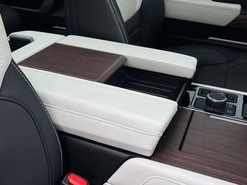 Used 2023 Toyota Tundra Capstone image 20