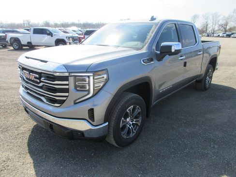 New 2026 GMC Sierra 1500 SLT image 10