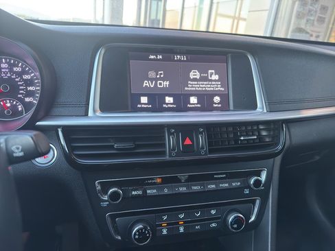 Used 2020 Kia Optima S image 22