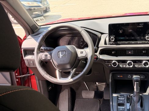 Used 2024 Honda CR-V Sport image 19