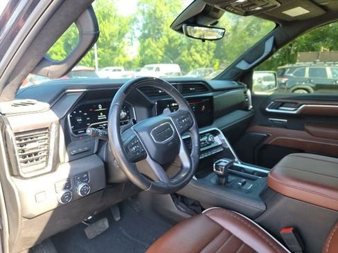 Used 2025 GMC Sierra 1500 Denali Ultimate AWD/4WD image 12