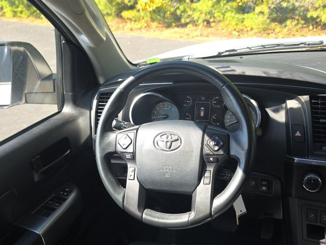 Used 2019 Toyota Sequoia TRD Sport AWD/4WD image 6