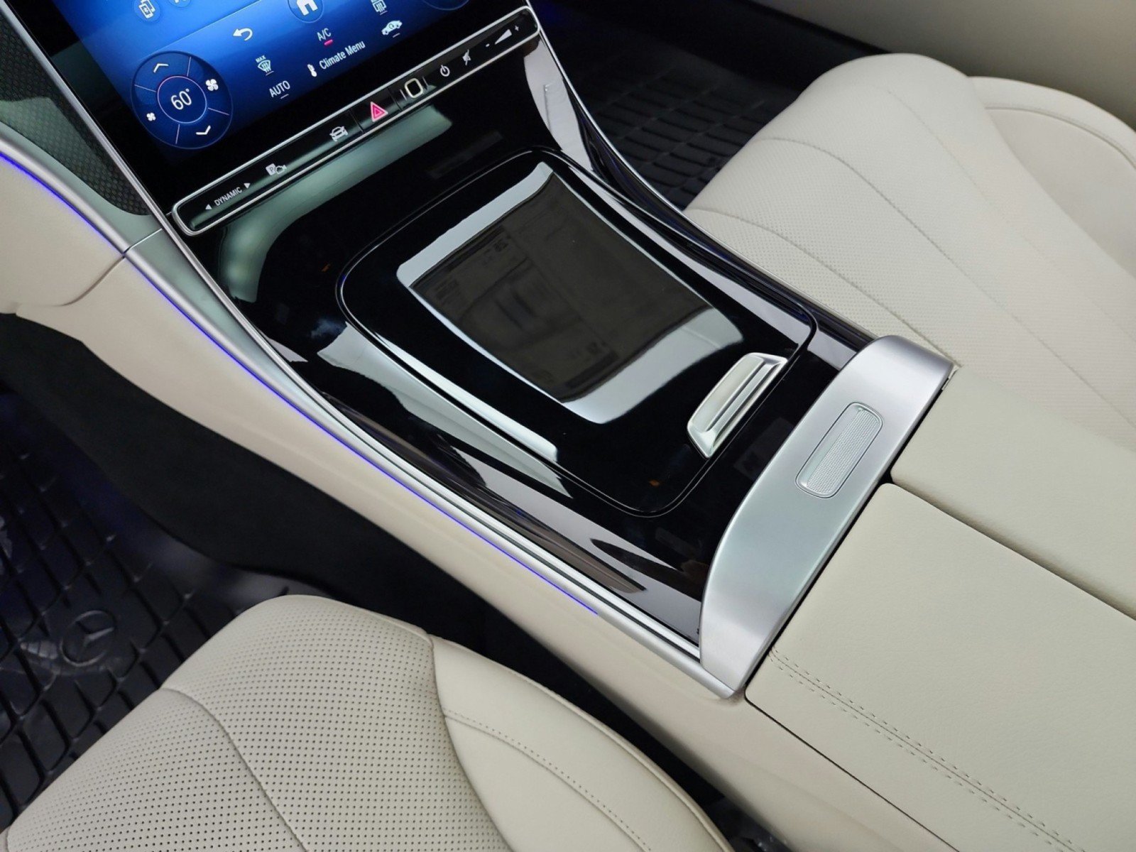 New 2027 Mercedes-Benz CLE 450 4MATIC Coupe image 9