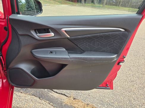 Used 2016 Honda Fit EX image 21
