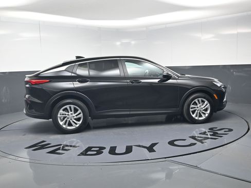 Used 2025 Buick Envista Preferred w/ Convenience I Package FWD image 10