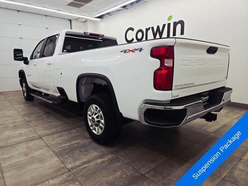 Used 2025 Chevrolet Silverado 2500 LT w/ Convenience Package AWD/4WD image 3