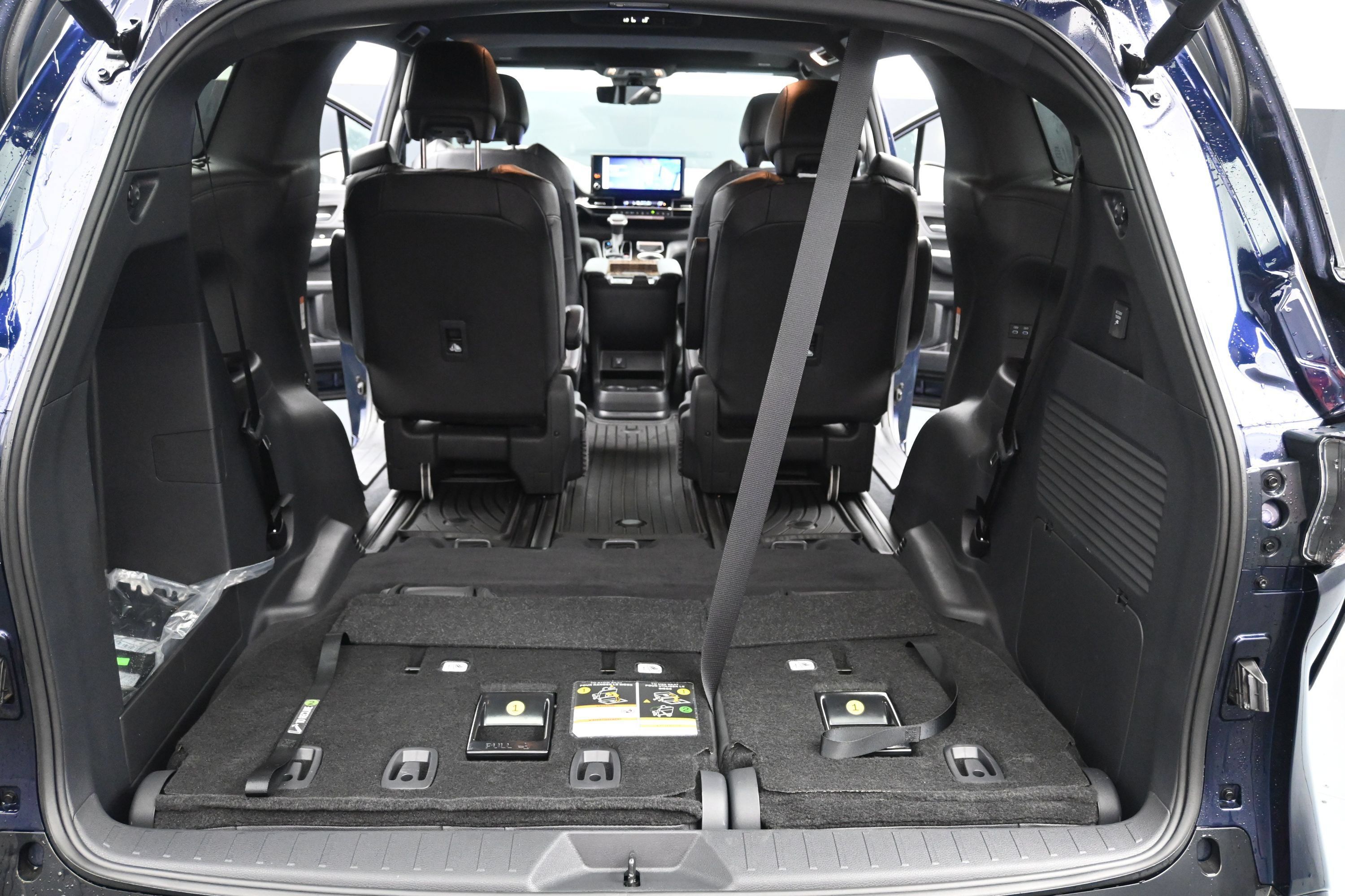 Used 2026 Toyota Sienna Limited FWD image 22