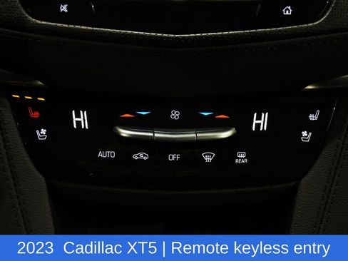 Used 2023 Cadillac XT5 Premium Luxury image 17