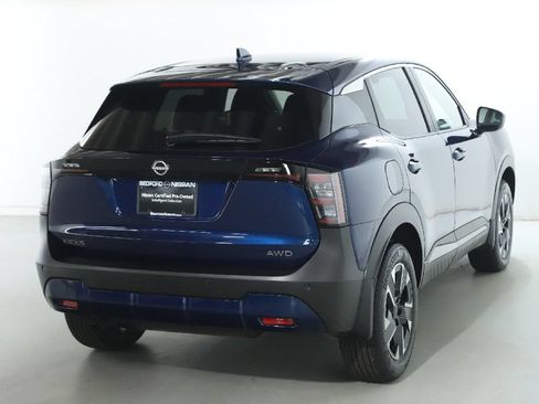 Certified 2025 Nissan Kicks SV AWD/4WD image 48
