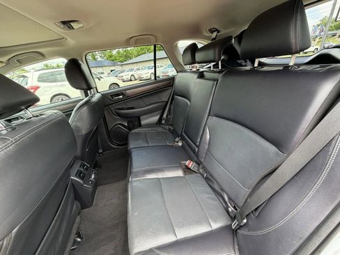 Used 2018 Subaru Outback 2.5i Limited w/ Protection Package #1 AWD/4WD image 16
