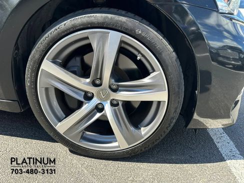 Used 2019 Lexus IS 300 RWD image 23