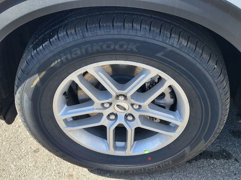 New 2026 Ford Explorer Active image 6