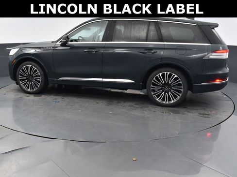 New 2025 Lincoln Aviator Black Label image 3