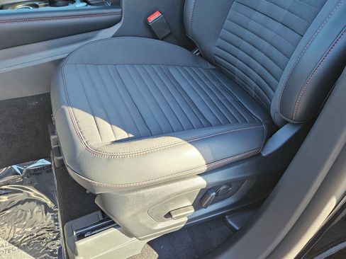 New 2026 Ford Explorer ST-Line w/ ST-Line Street Pack image 13