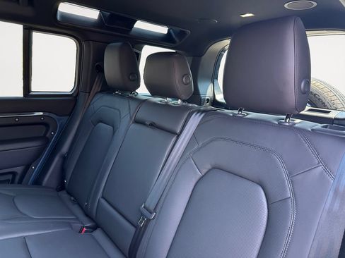 New 2026 Land Rover Defender 110 X-Dynamic SE AWD/4WD image 13