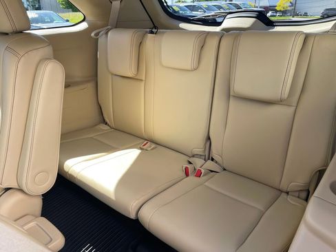 Used 2014 Toyota Highlander XLE FWD image 22