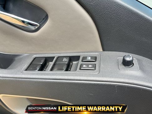 Used 2022 Nissan Frontier SV w/ Technology Package RWD image 12