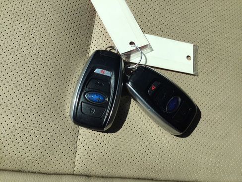 Used 2017 Subaru Outback 2.5i Limited image 44