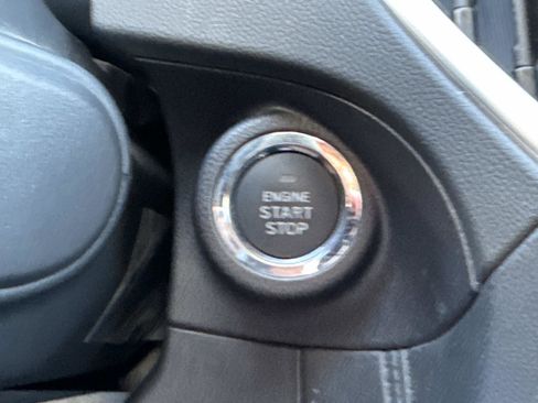 Used 2023 Subaru Impreza Premium image 30