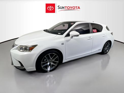 Used 2015 Lexus CT 200h w/ Navigation Package image 31