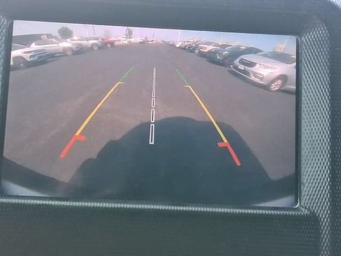 Used 2018 Jeep Wrangler Unlimited Sahara w/ Cold Weather Group AWD/4WD image 35