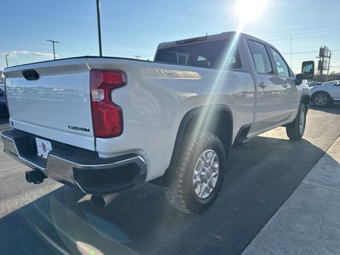 Used 2022 Chevrolet Silverado 2500 LT w/ Convenience Package AWD/4WD image 7