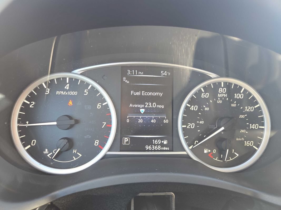 Used 2017 Nissan Sentra SR w/ Driver's Assist Package FWD image 20