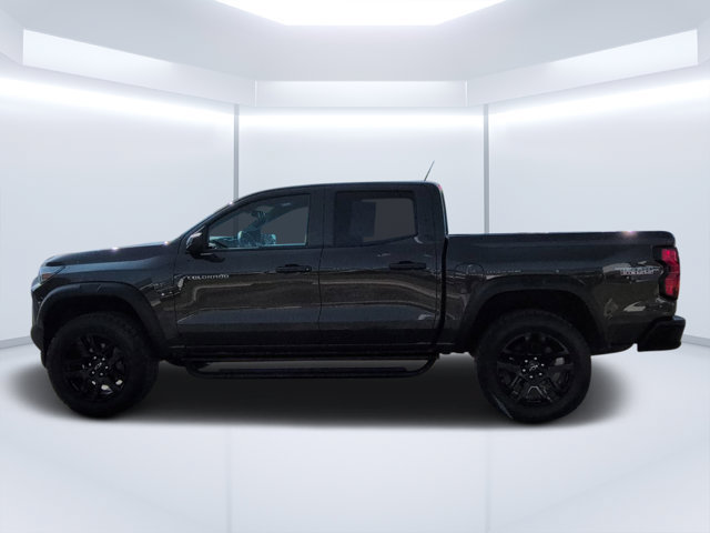 Used 2024 Chevrolet Colorado Trail Boss w/ Advanced Trailering Package AWD/4WD image 6