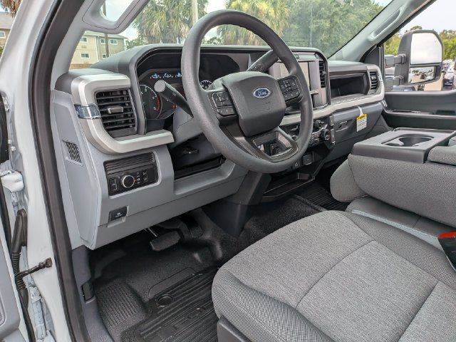 Used 2025 Ford F350 XL w/ XL Driver Assist Package AWD/4WD image 15