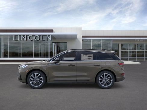 New 2026 Lincoln Corsair Grand Touring image 3