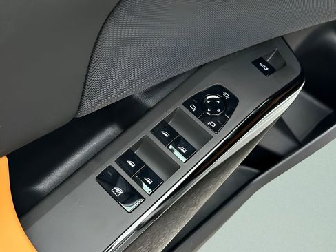 New 2026 BMW X3 xDrive30 w/ Premium Package AWD/4WD image 12