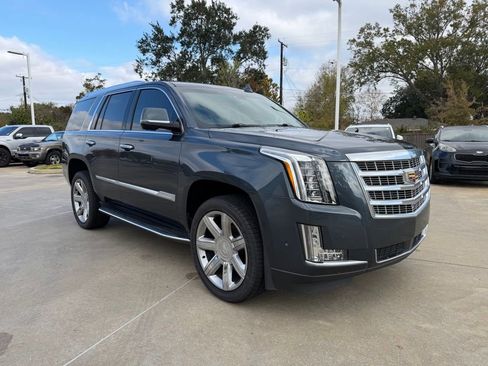 Used 2019 Cadillac Escalade Premium Luxury image 7