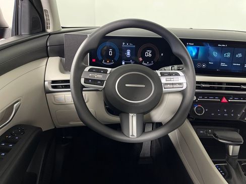 New 2026 Hyundai Tucson SEL FWD image 15