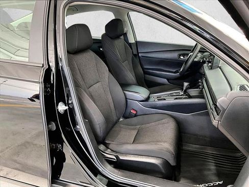 Used 2025 Honda Accord LX image 9
